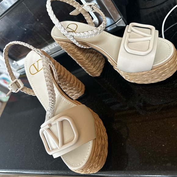 Valentino platform shoes size 35 - Picture 1 of 2